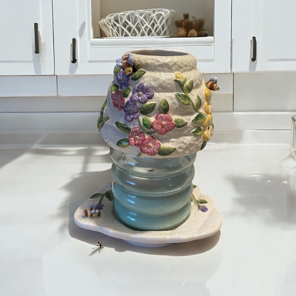 Bumblebee Beehive 3" Jar Candle Topper with  Plate Flowers 3D 2 Pc CottageCore